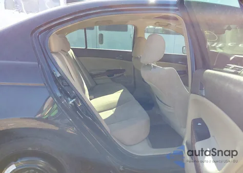 2008 Honda Accord 2.4 Ex z USA, uszkodzony, nr VIN JHMCP26728C071024